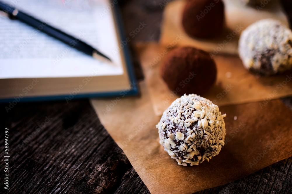 Tasty pralines Tasty pralines
