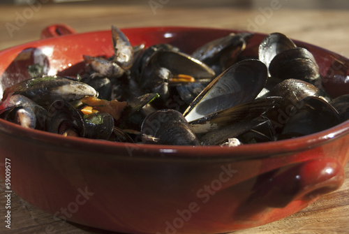 peppered mussels