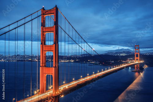 Fototapeta Naklejka Na Ścianę i Meble -  Golden Gate Bridge, blue hour