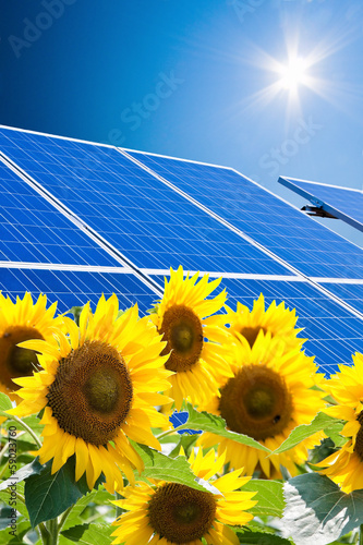 Alternative Solar Energie. Sonnenenergie Kraftwerk
