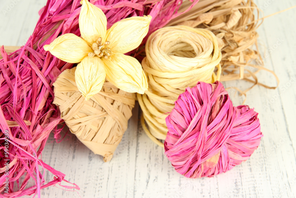 Decorative straw for hand made, flower and heart of straw,