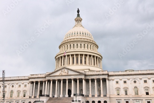 National Capitol in Washington DC © Tupungato