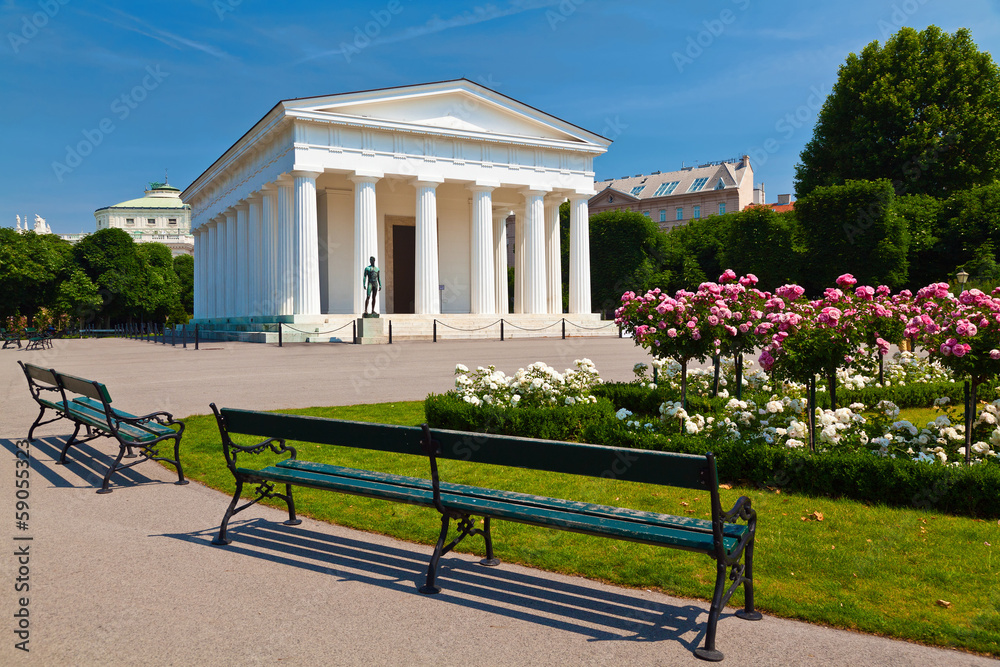 Naklejka premium Theseus temple in Volksgarten