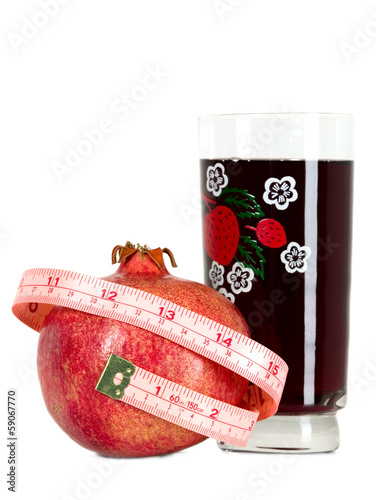 Tasteful fruit garnet with measuring tape