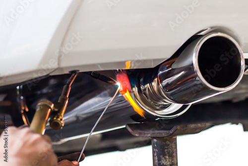 Cars pipe installation