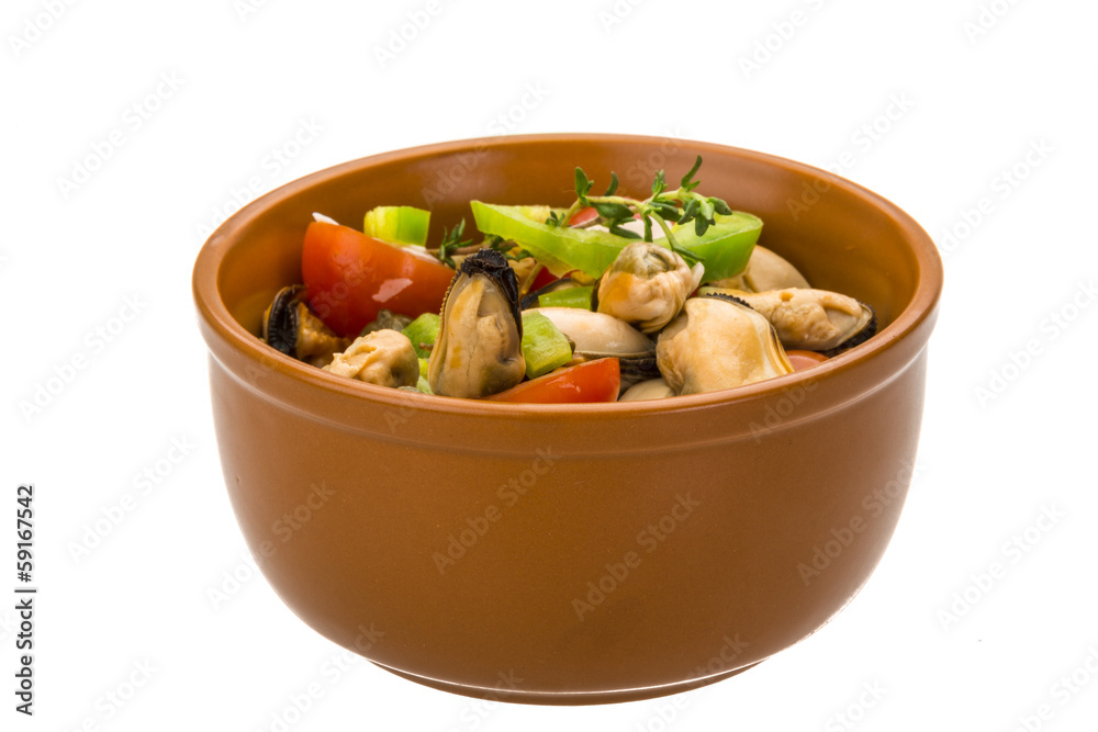 Salad with mussels and tomato Salad with mussels and tomato