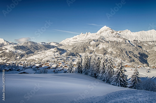 chaine de montagnes-Crest-Voland
