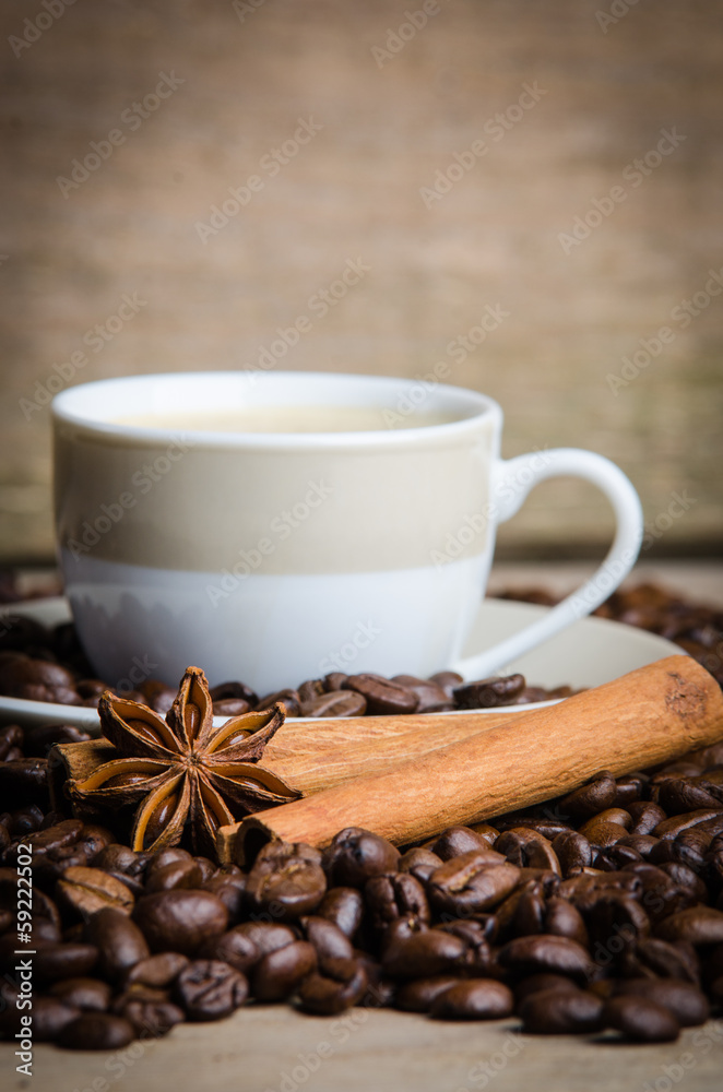 Fototapeta premium closeup von kaffee und gewürzen