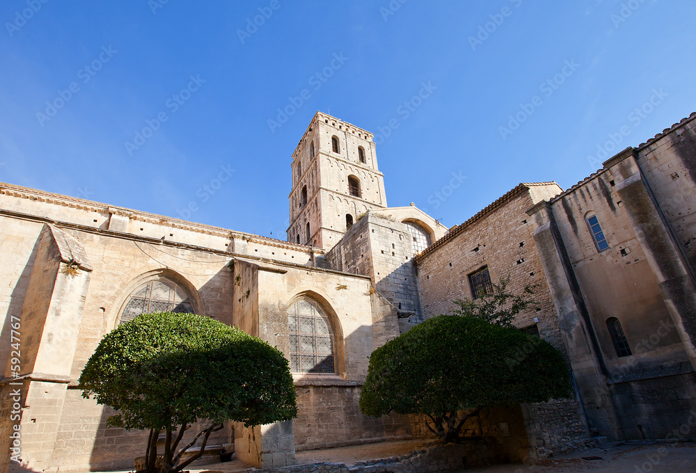 Saint Trophime Cathedral (XII c.)  in Arles, France