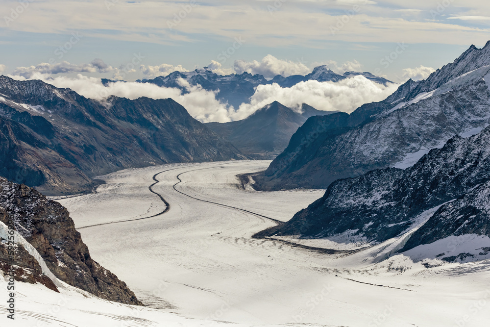 Вид на ледник Алеч