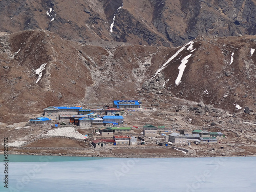 Gokyo et son lac - Kumbu, népal photo