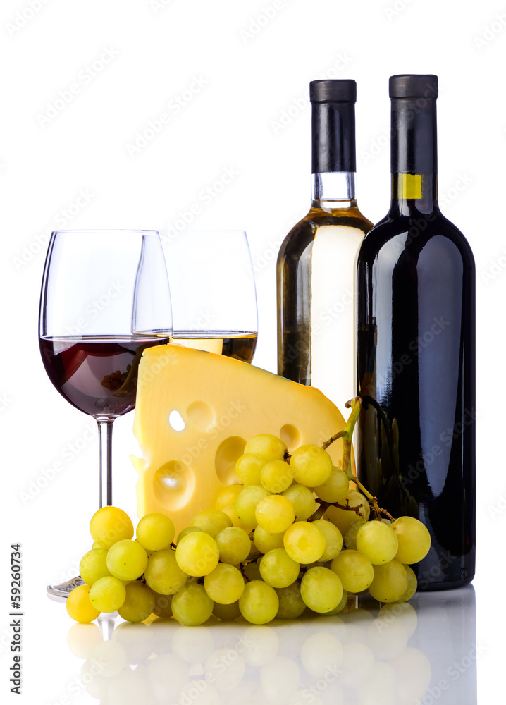 Fototapeta premium wine, cheese and grapes