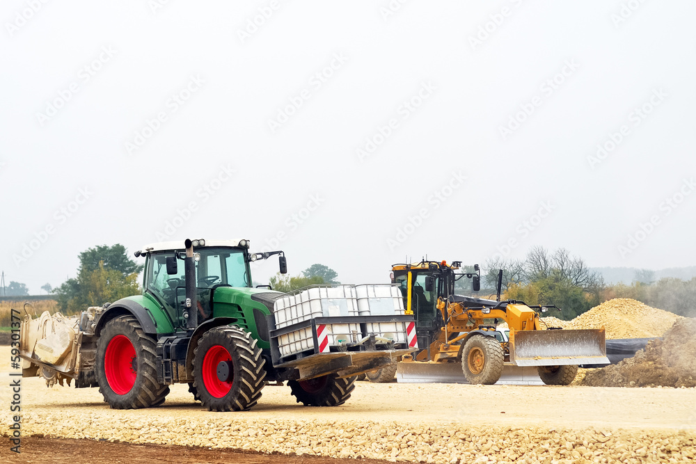 Obraz premium Traktor auf einer Baustelle