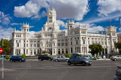 Fototapeta Naklejka Na Ścianę i Meble -  Palace in Madrid