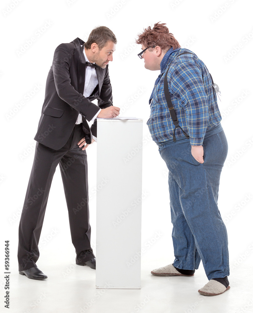 Two men resorting to fisticuffs Two men resorting to fisticuffs
