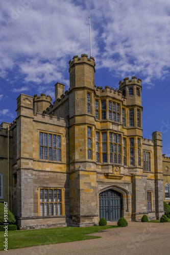 coughton court warwickshire