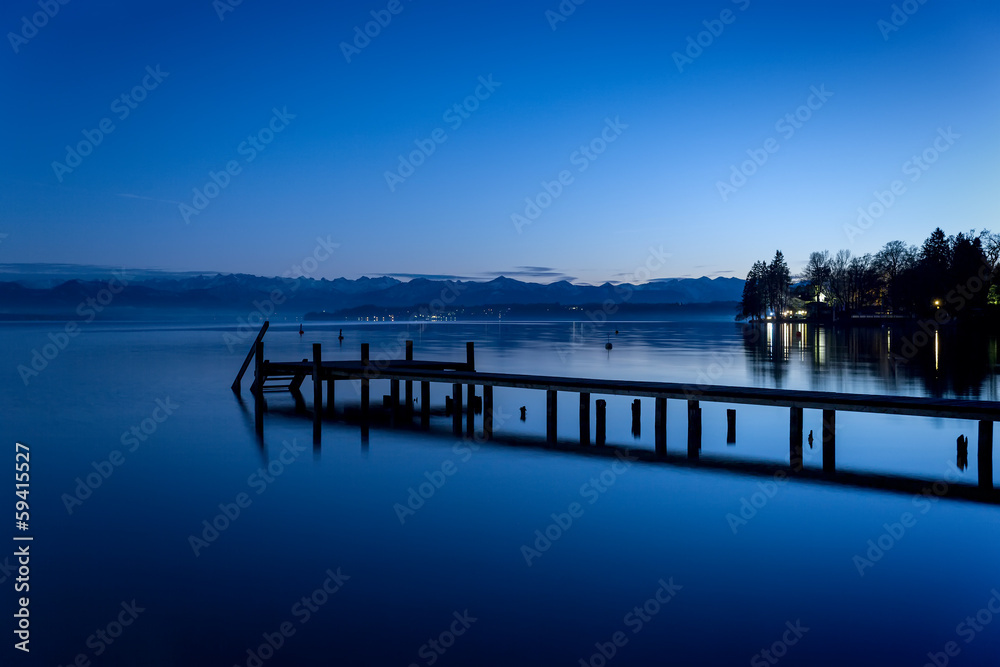 Starnberg Lake by night