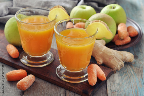 Apple and carrot juice with ginger
