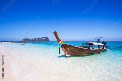 Long-tailed boat at  Phi Phi island, South of Thailand © Photo Gallery