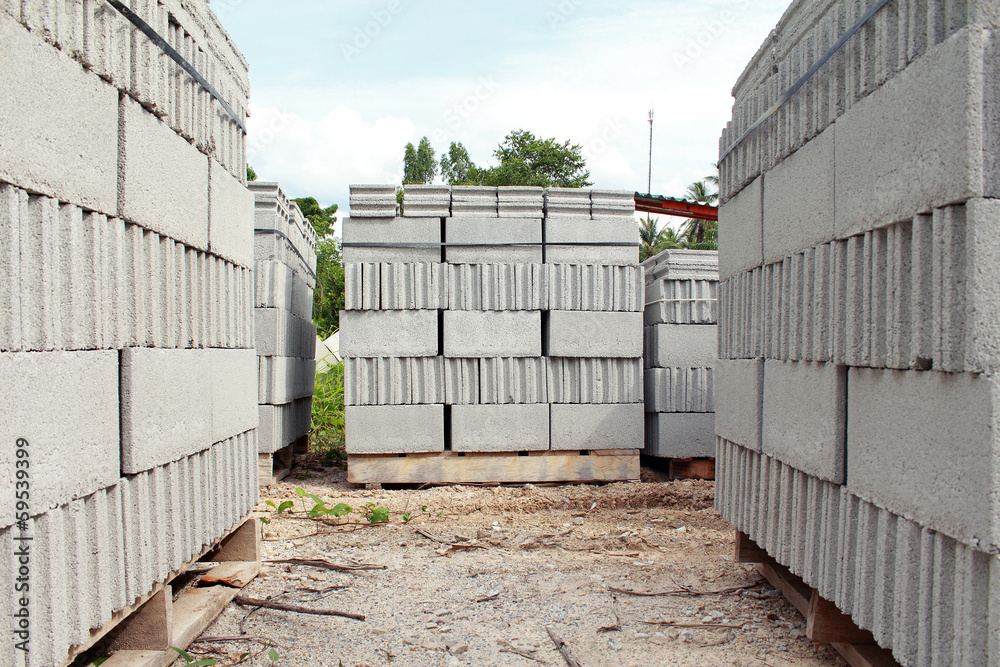 Obraz premium Pallets of concrete blocks