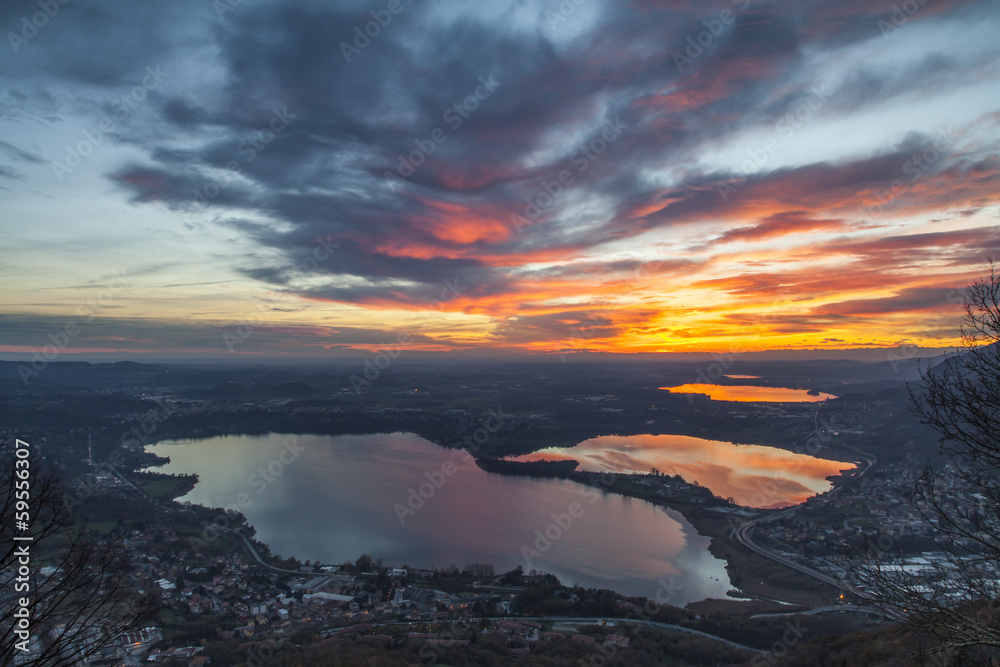 Fototapeta premium Brianza: sunset over the lakes of Lombardy