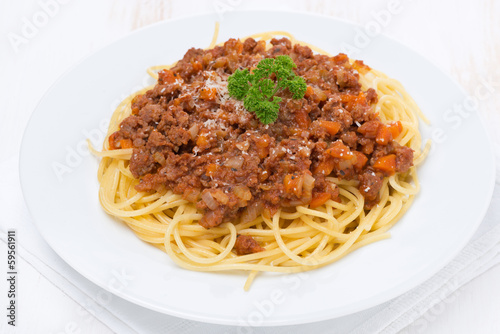 portion of spaghetti bolognese, top view