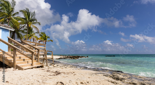 bahamas, Lukaya beach © oneinchpunch