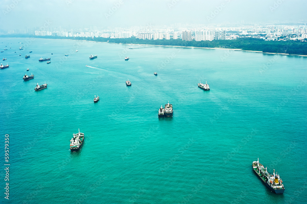 Naklejka premium Shipping in Singapore