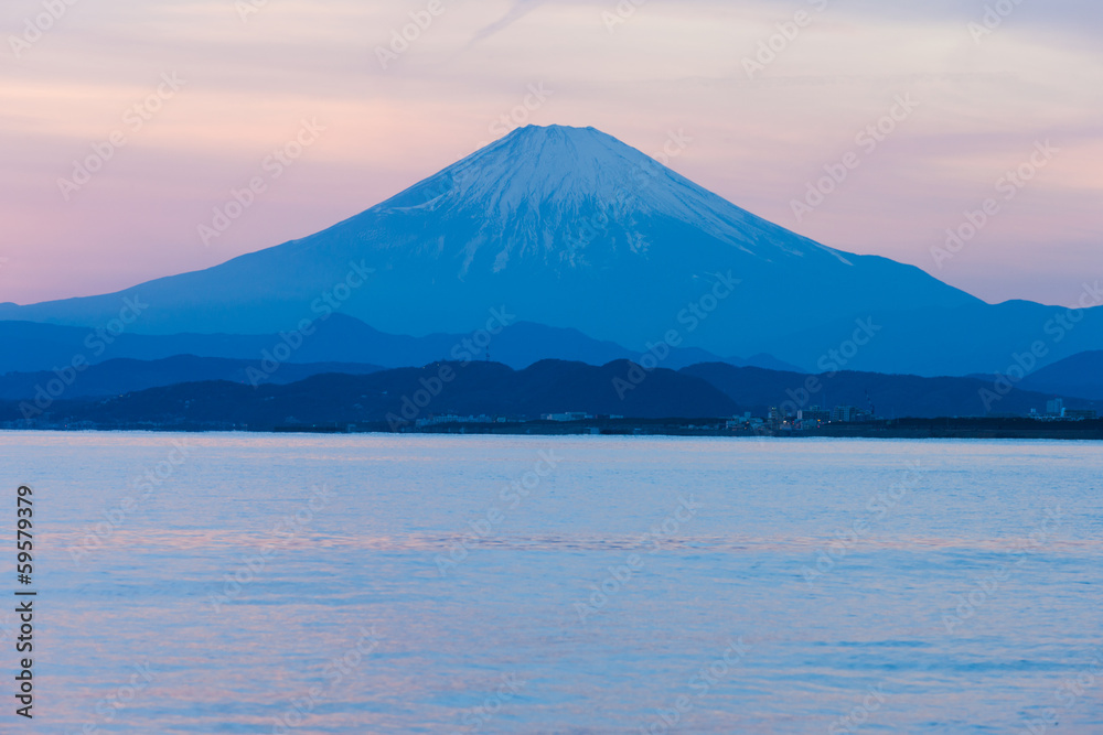江ノ島 片瀬海岸から眺めた富士山