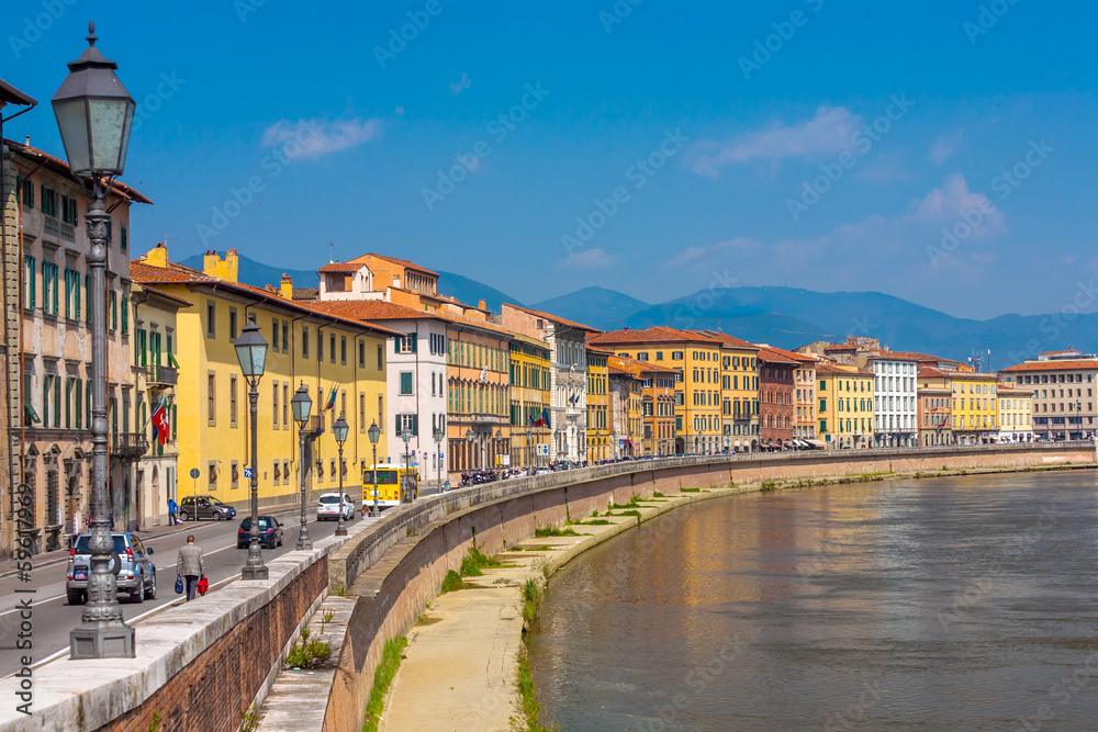 Old architecture and river Arno