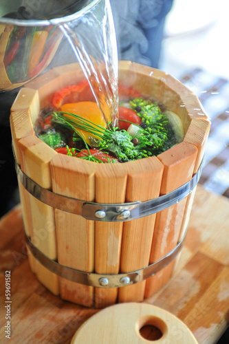 preserving tomatoes