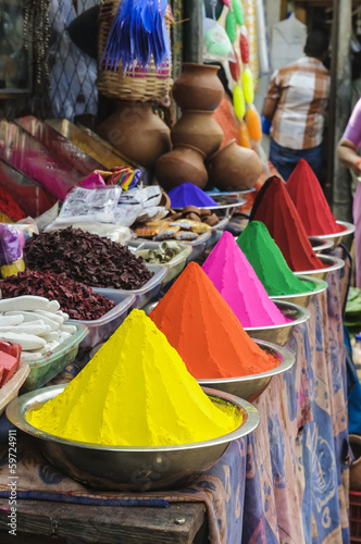 Kumkuma auf Devaraja Markt in Mysore, Indien photo