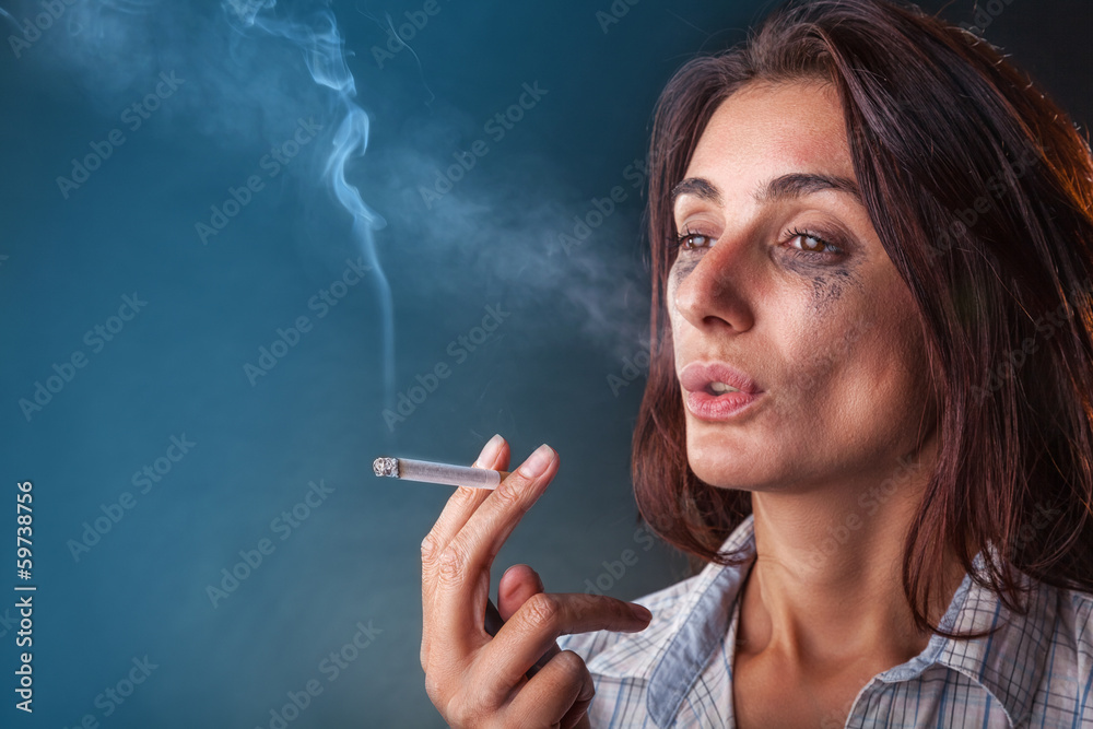 Obraz premium Smoking cigarette