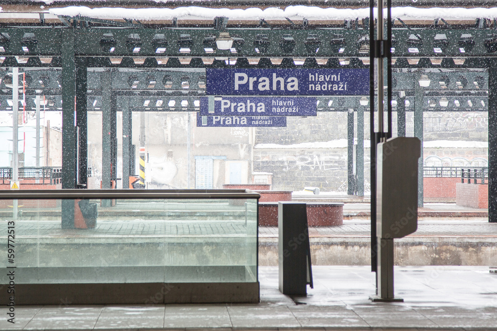 Obraz premium Prague Train Station during Snowfall