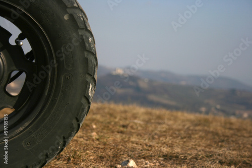 Ruota fouristrada photo