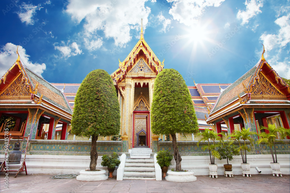 Naklejka premium Ancient temple in Bkk