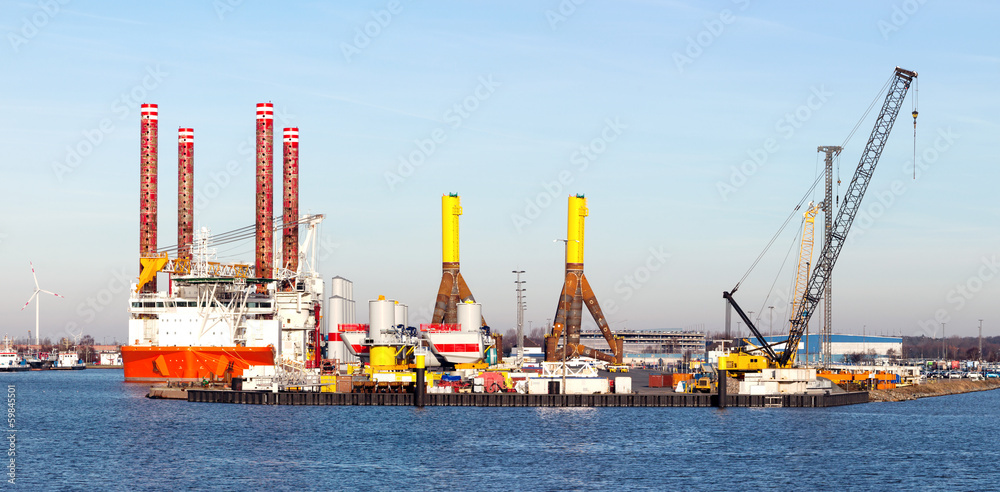 Hafen mit Hubschiff