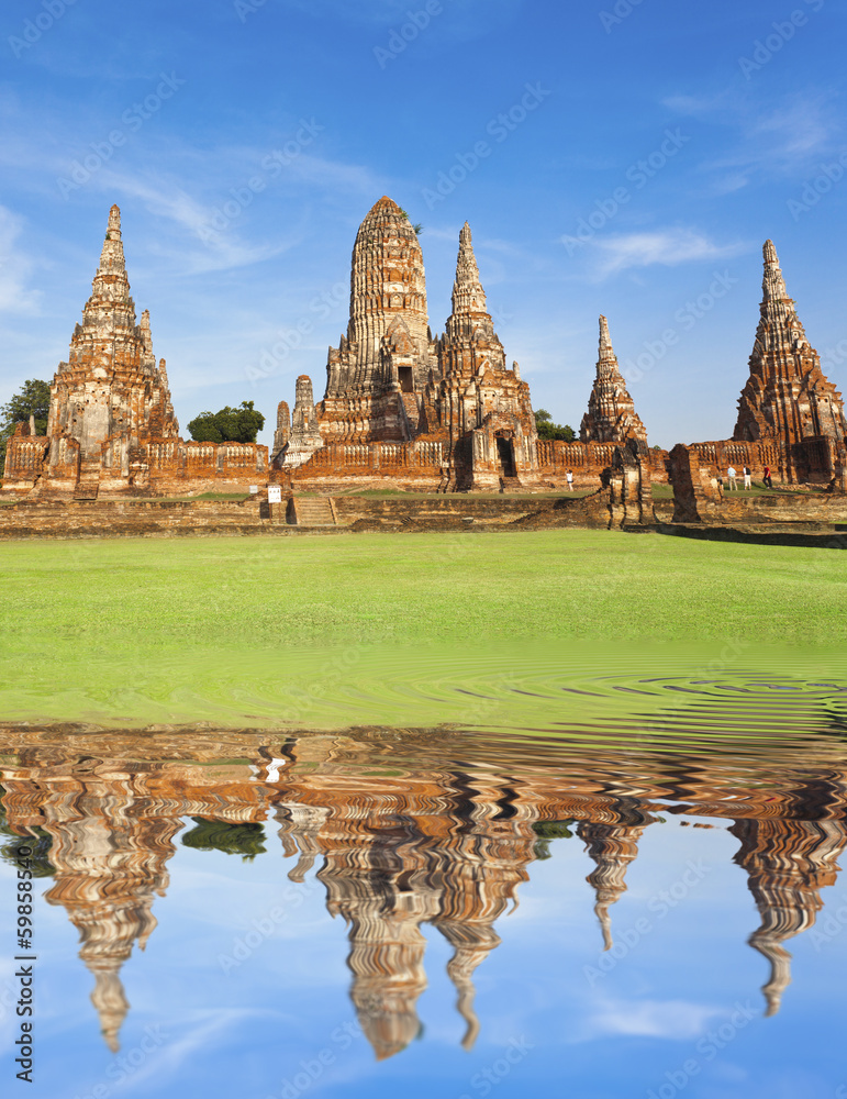 Fototapeta premium temple de Wat Chai Watthanaram, Thaïlande