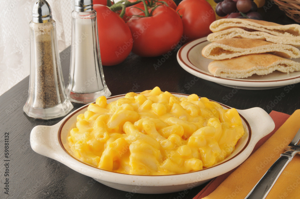 Creamy macaroni and cheese Creamy macaroni and cheese