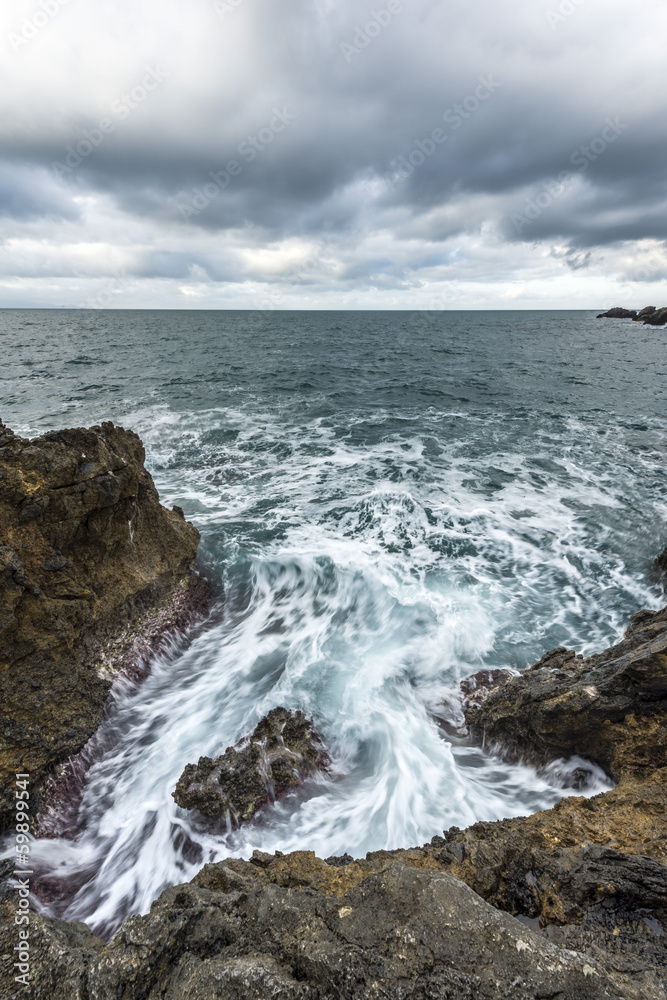 Talmone, faro e scogliera Talmone, faro e scogliera