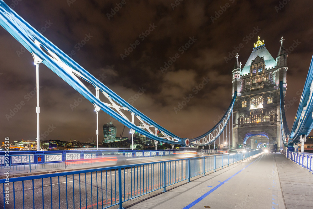 Fototapeta premium Tower Bridge at Night