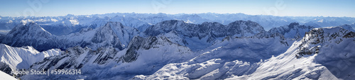 european alps © fottoo