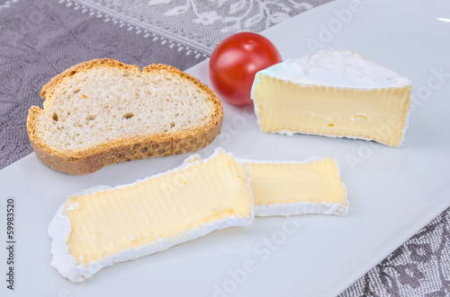 Camembert mit Brot 5