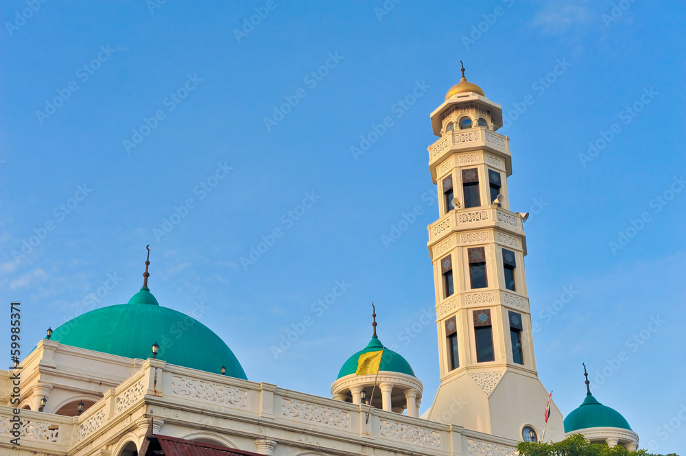 The beautiful mosque and peace in Thailand