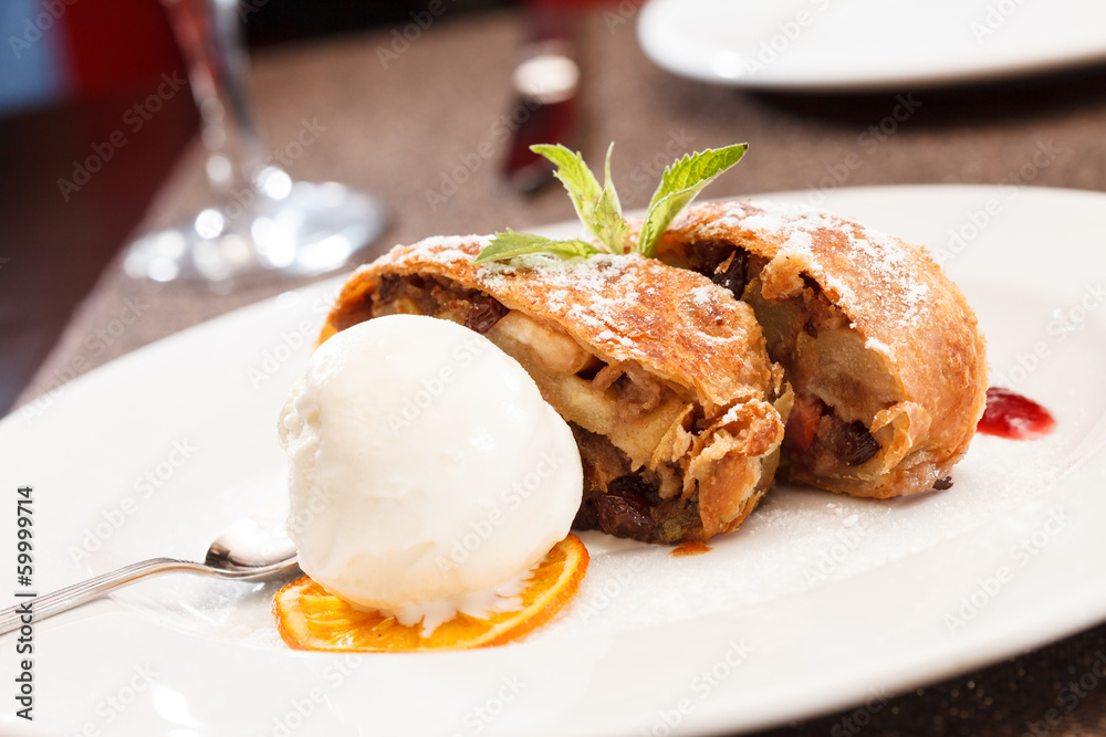 Apple strudel Apple strudel