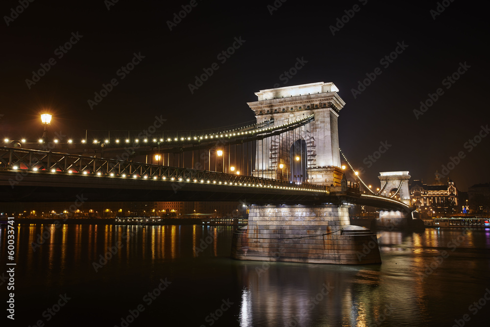 Naklejka premium The Szechenyi Chain Bridge