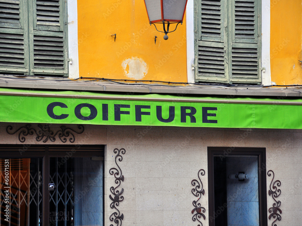 Naklejka premium Coiffure in Paris