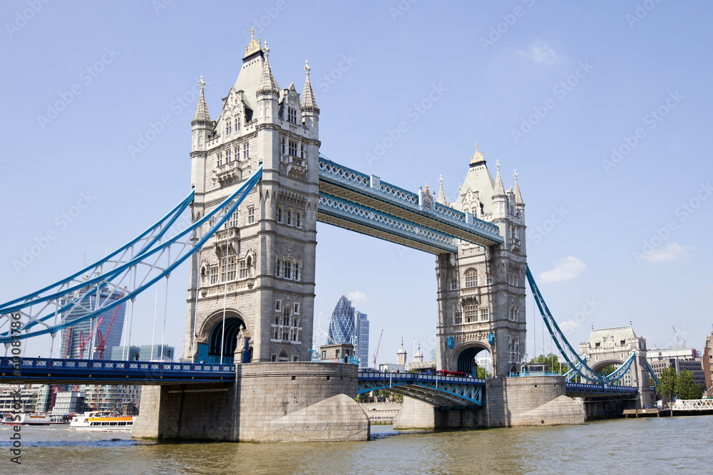 Obraz premium Tower Bridge in London