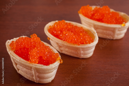 caviar in wafer baskets
