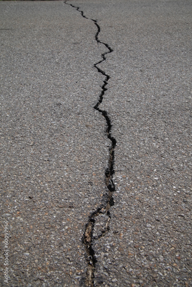 Naklejka premium crack tarmac road
